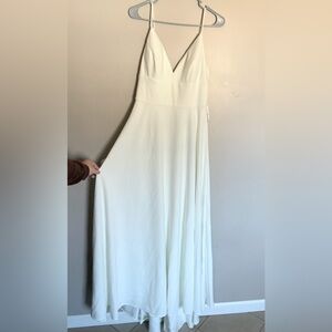 BRAND NEW w/ TAGS - Vow’D Wedding Dress - Ball Gown Style - Size 8